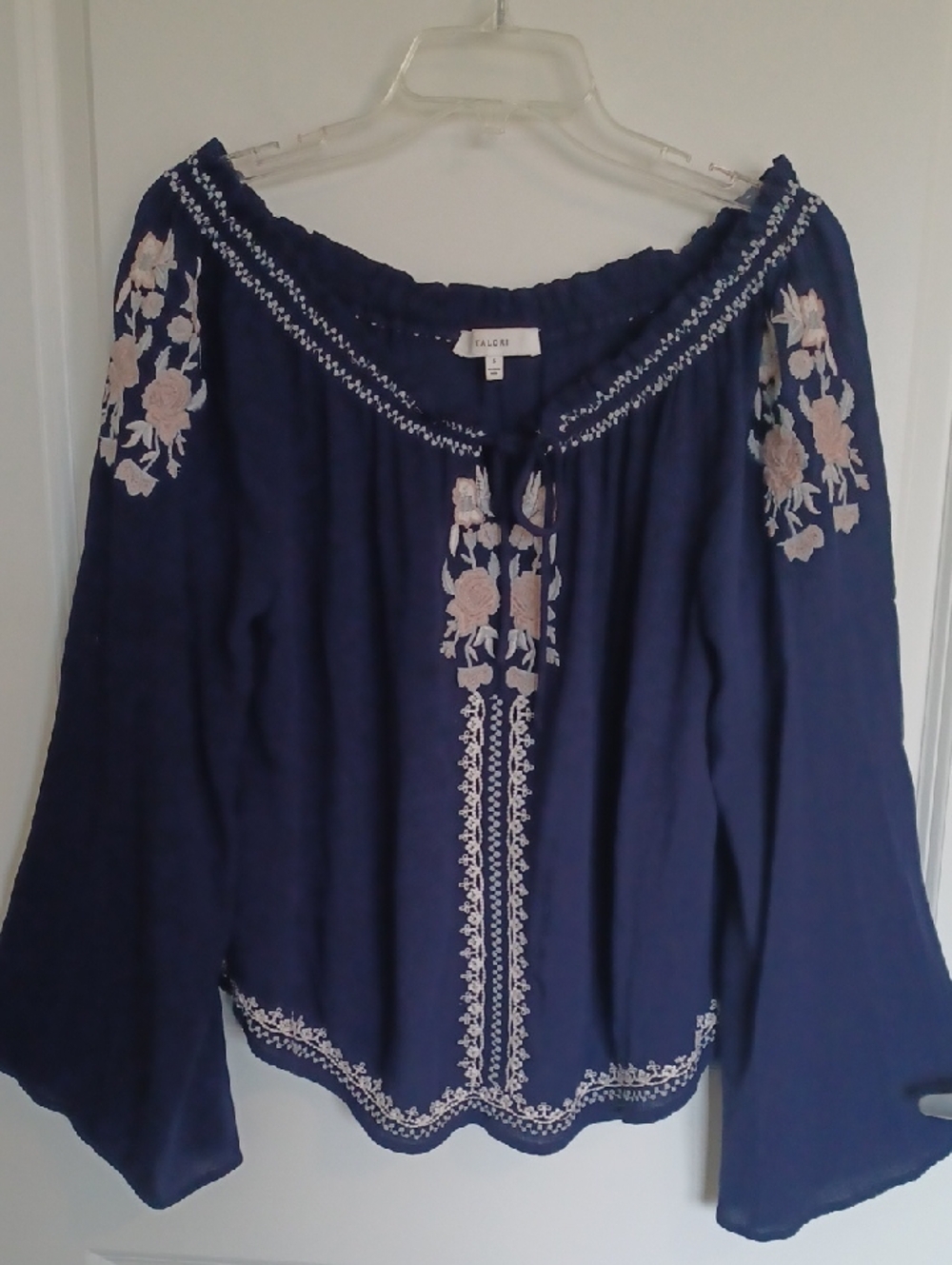 Talori Navy Off the Shoulder Embroidered Long Sleeve Peasant Top ** Size S